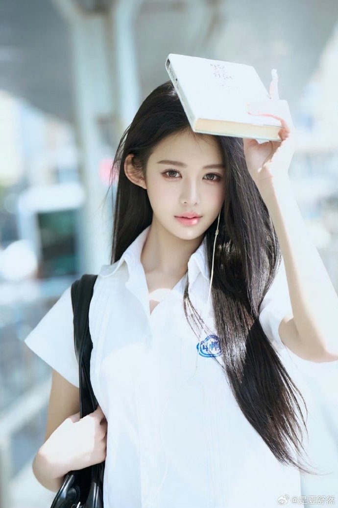 顾诗涵 头像